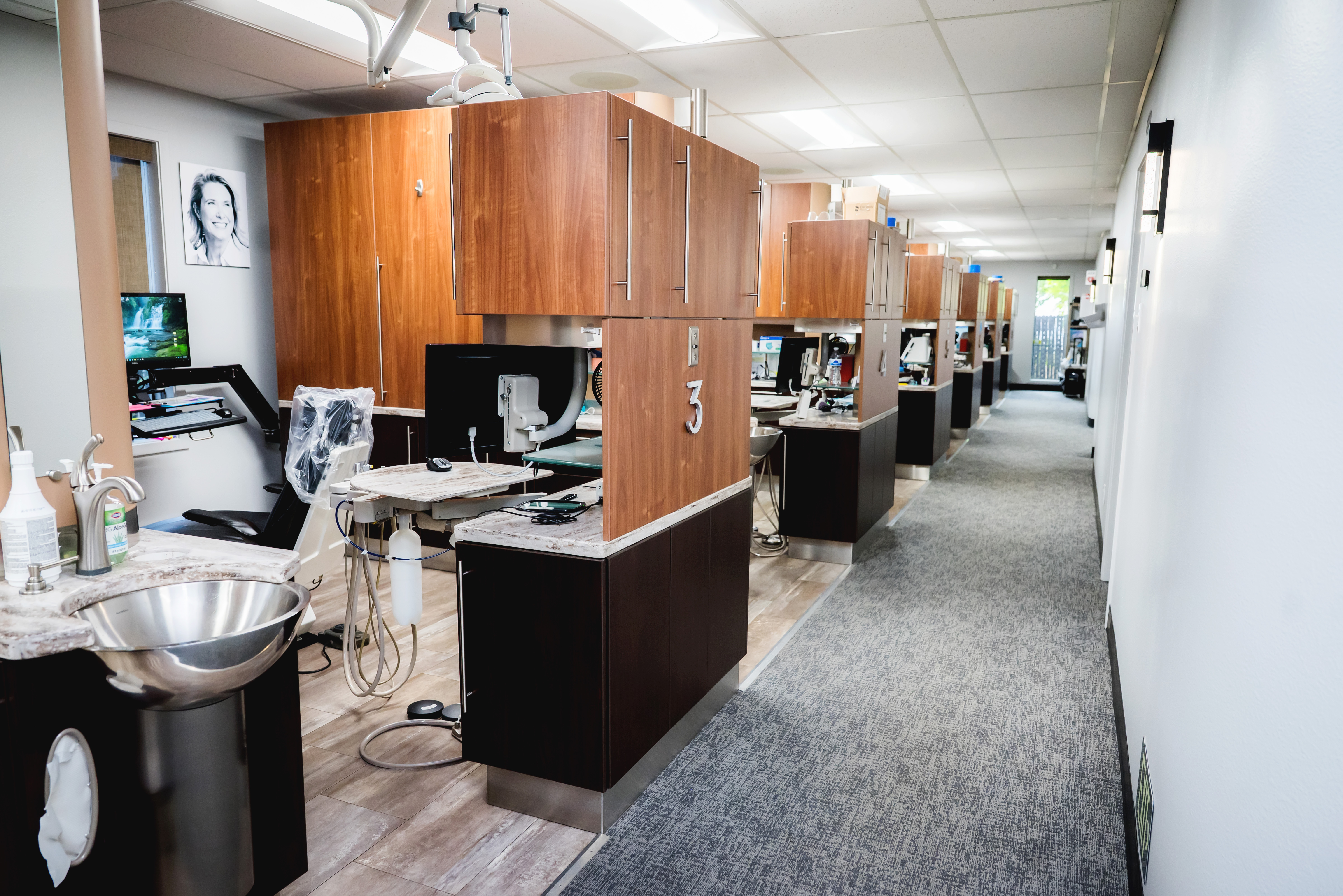 Healthy Smiles of Scappoose | Intraoral Camera, Emergency Treatment and Implant Restorations