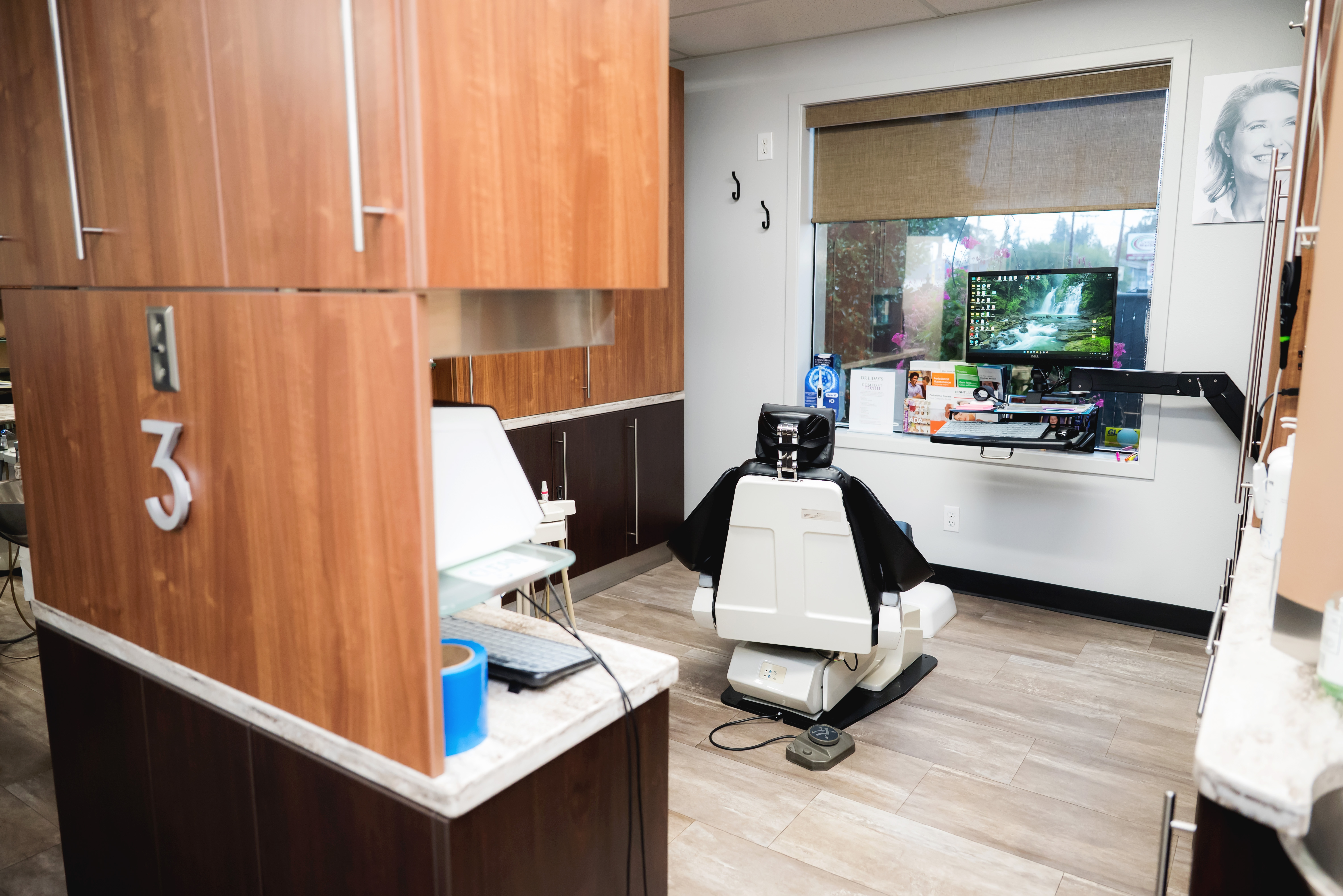 Healthy Smiles of Scappoose | Digital Radiography, Dental Lab and Air Abrasion